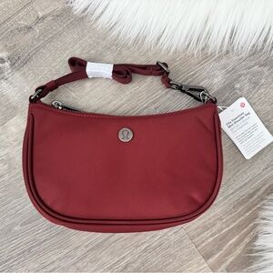 ❤️‍🔥 LULULEMON City Essentials Mini Shoulder Bag 1L Color: Rockwood